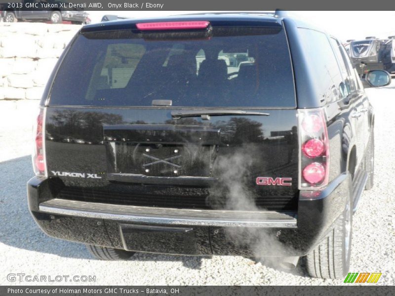 Onyx Black / Ebony 2013 GMC Yukon XL Denali AWD