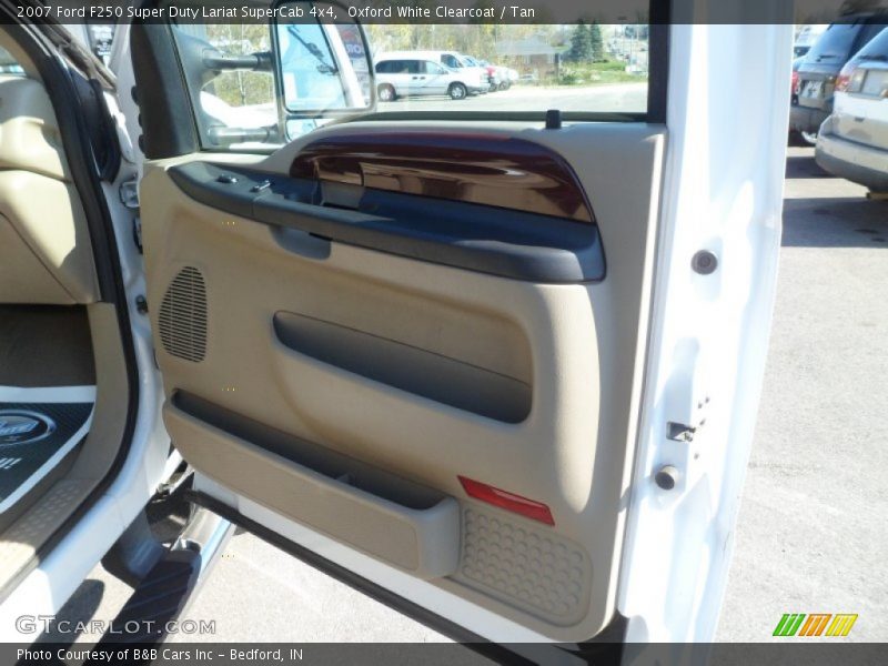 Oxford White Clearcoat / Tan 2007 Ford F250 Super Duty Lariat SuperCab 4x4