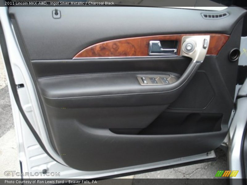 Ingot Silver Metallic / Charcoal Black 2011 Lincoln MKX AWD
