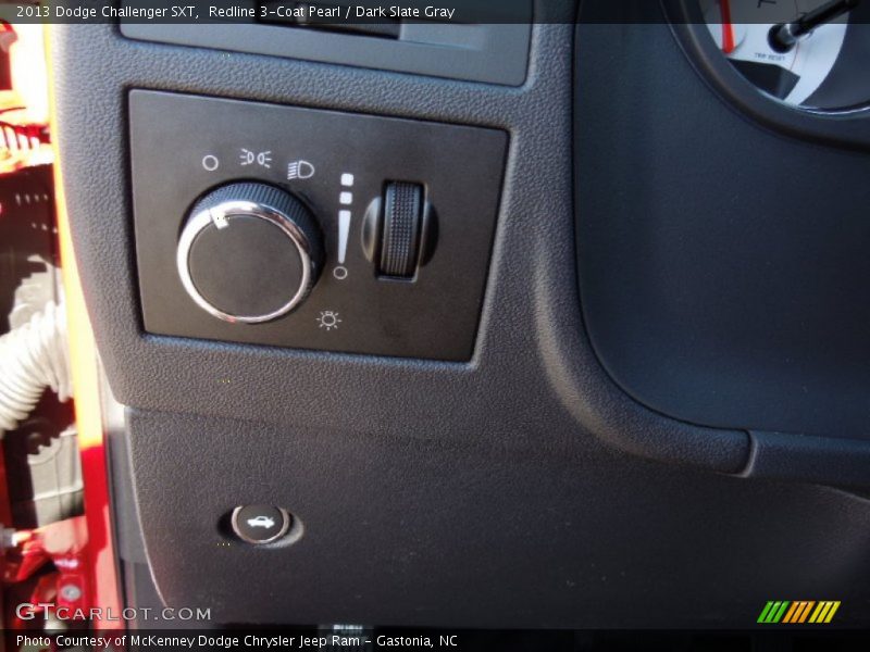 Redline 3-Coat Pearl / Dark Slate Gray 2013 Dodge Challenger SXT