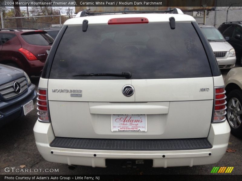 Ceramic White Pearl / Medium Dark Parchment 2004 Mercury Mountaineer Premier AWD