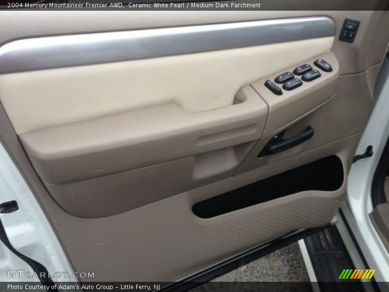 Ceramic White Pearl / Medium Dark Parchment 2004 Mercury Mountaineer Premier AWD
