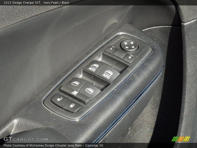 Ivory Pearl / Black 2013 Dodge Charger SXT