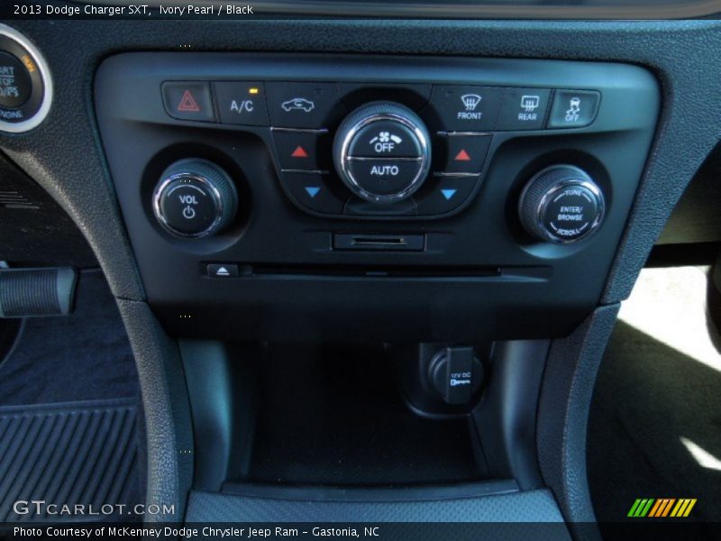 Ivory Pearl / Black 2013 Dodge Charger SXT
