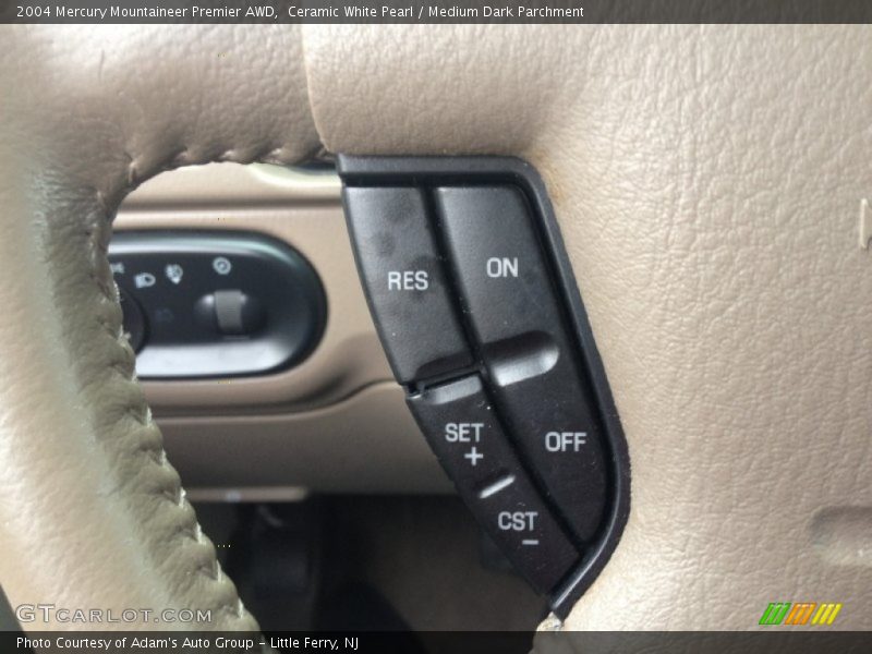 Ceramic White Pearl / Medium Dark Parchment 2004 Mercury Mountaineer Premier AWD