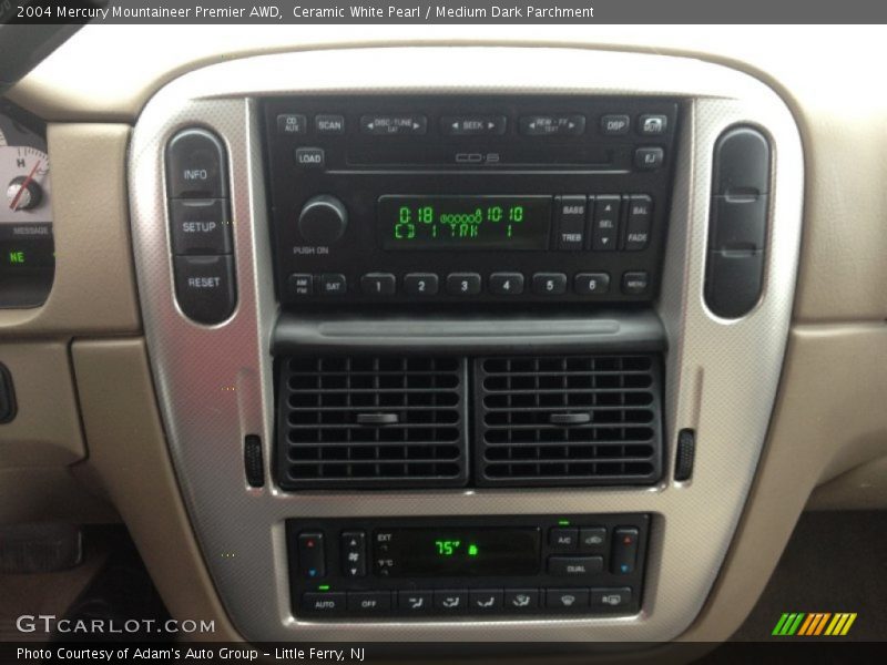 Ceramic White Pearl / Medium Dark Parchment 2004 Mercury Mountaineer Premier AWD
