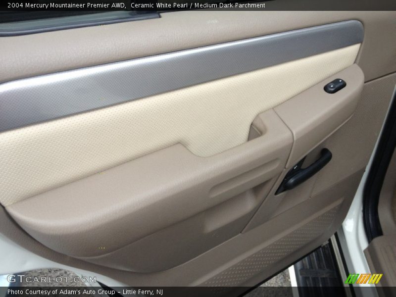 Ceramic White Pearl / Medium Dark Parchment 2004 Mercury Mountaineer Premier AWD