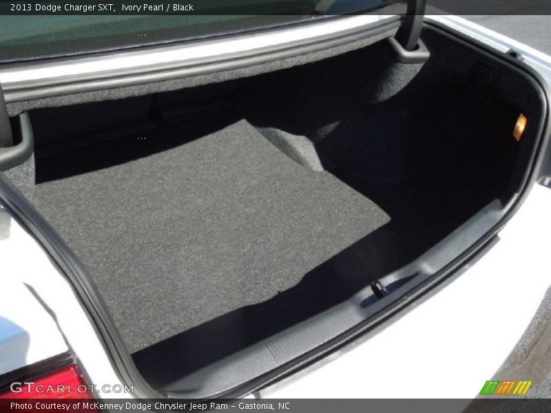 Ivory Pearl / Black 2013 Dodge Charger SXT