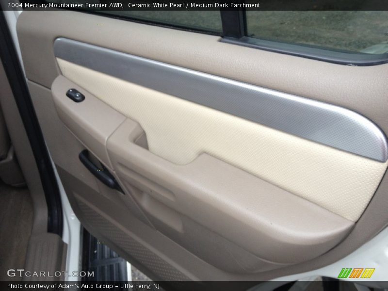 Ceramic White Pearl / Medium Dark Parchment 2004 Mercury Mountaineer Premier AWD