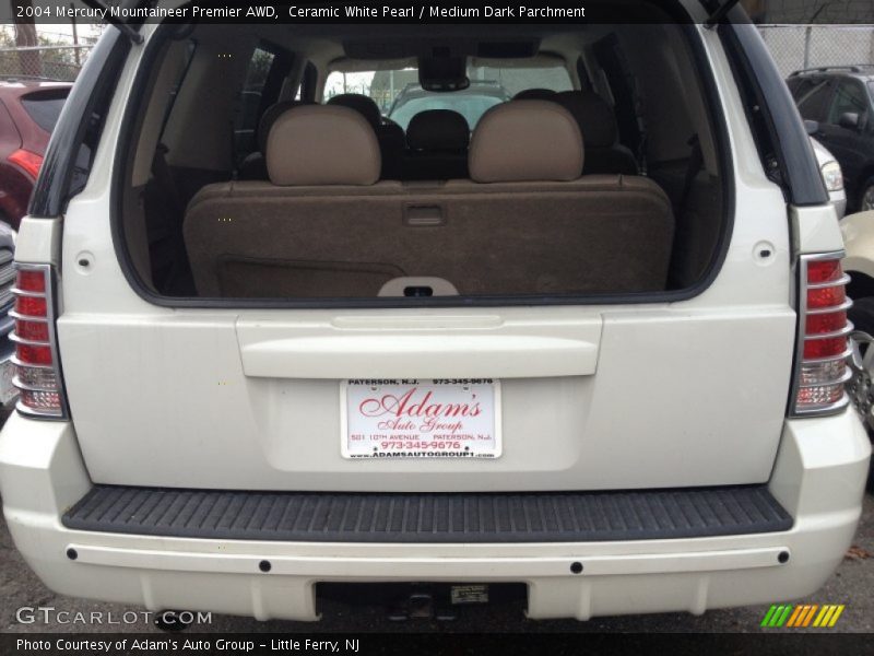 Ceramic White Pearl / Medium Dark Parchment 2004 Mercury Mountaineer Premier AWD