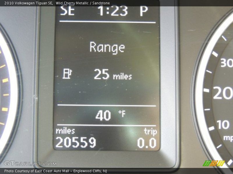 Wild Cherry Metallic / Sandstone 2010 Volkswagen Tiguan SE