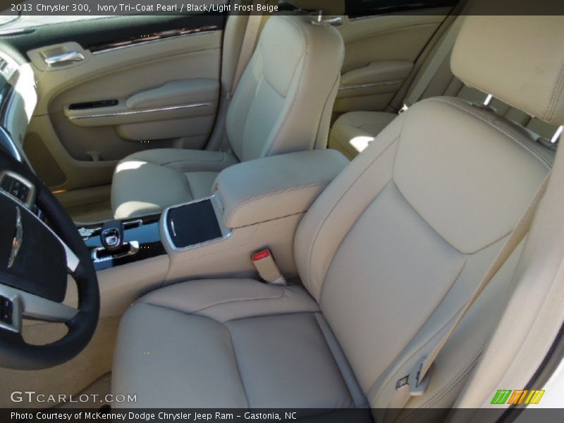 Ivory Tri-Coat Pearl / Black/Light Frost Beige 2013 Chrysler 300