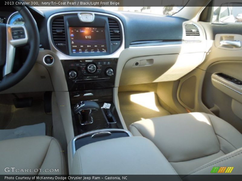 Ivory Tri-Coat Pearl / Black/Light Frost Beige 2013 Chrysler 300