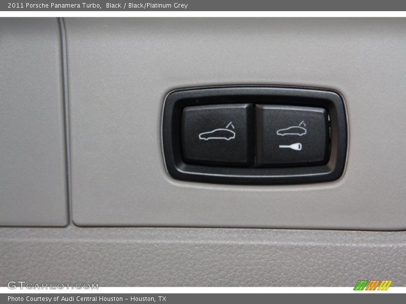Black / Black/Platinum Grey 2011 Porsche Panamera Turbo