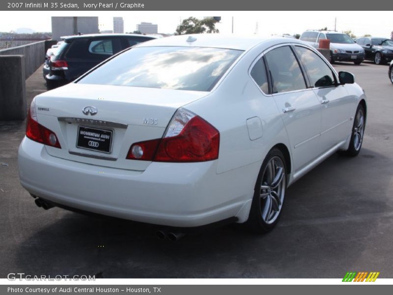 Ivory Pearl / Graphite 2007 Infiniti M 35 Sedan