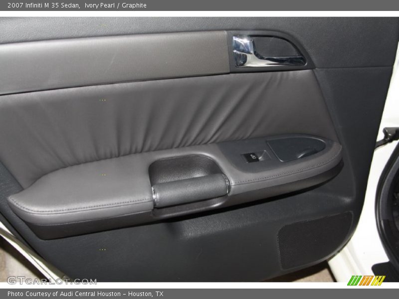 Ivory Pearl / Graphite 2007 Infiniti M 35 Sedan