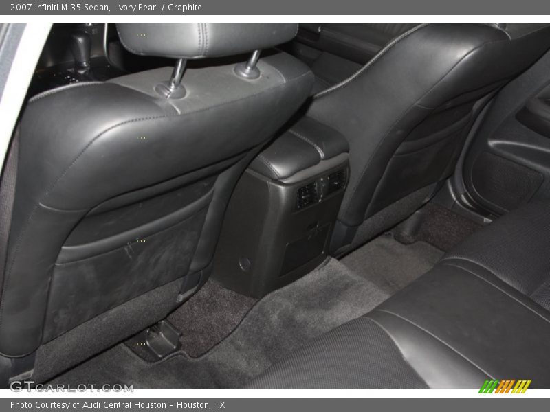 Ivory Pearl / Graphite 2007 Infiniti M 35 Sedan