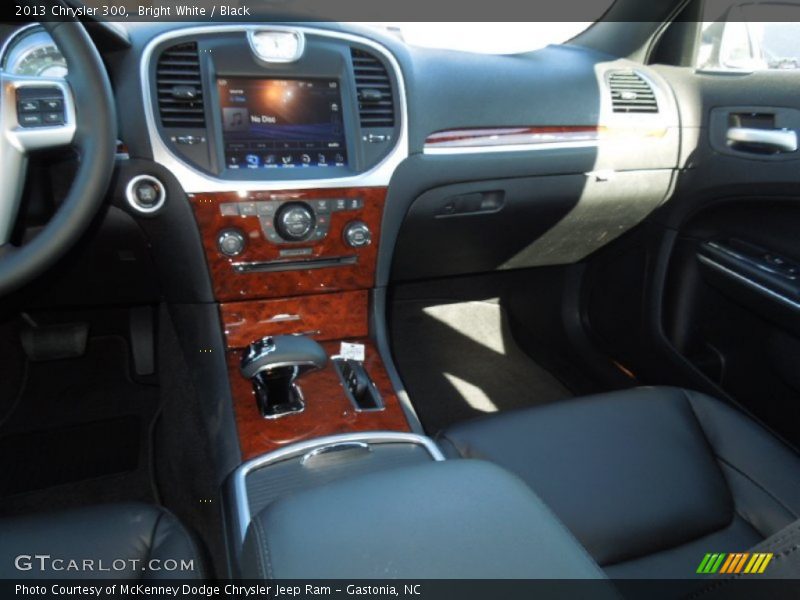 Bright White / Black 2013 Chrysler 300