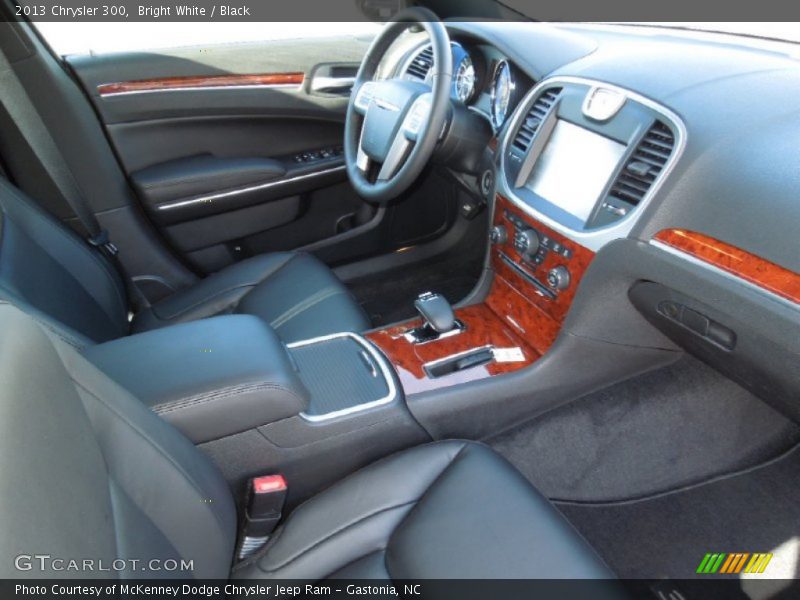 Bright White / Black 2013 Chrysler 300