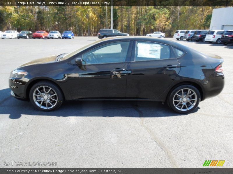 Pitch Black / Black/Light Diesel Gray 2013 Dodge Dart Rallye