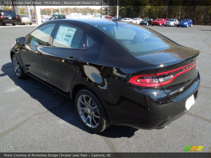 Pitch Black / Black/Light Diesel Gray 2013 Dodge Dart Rallye