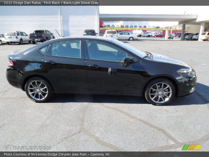 Pitch Black / Black/Light Diesel Gray 2013 Dodge Dart Rallye