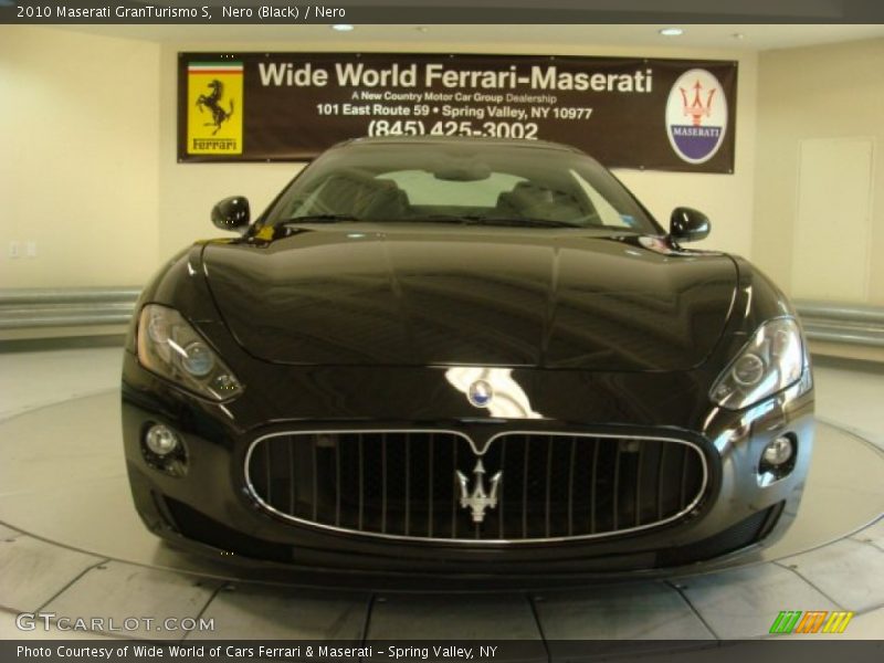 Nero (Black) / Nero 2010 Maserati GranTurismo S