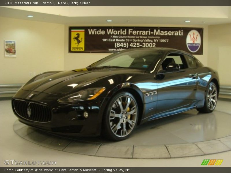 Nero (Black) / Nero 2010 Maserati GranTurismo S