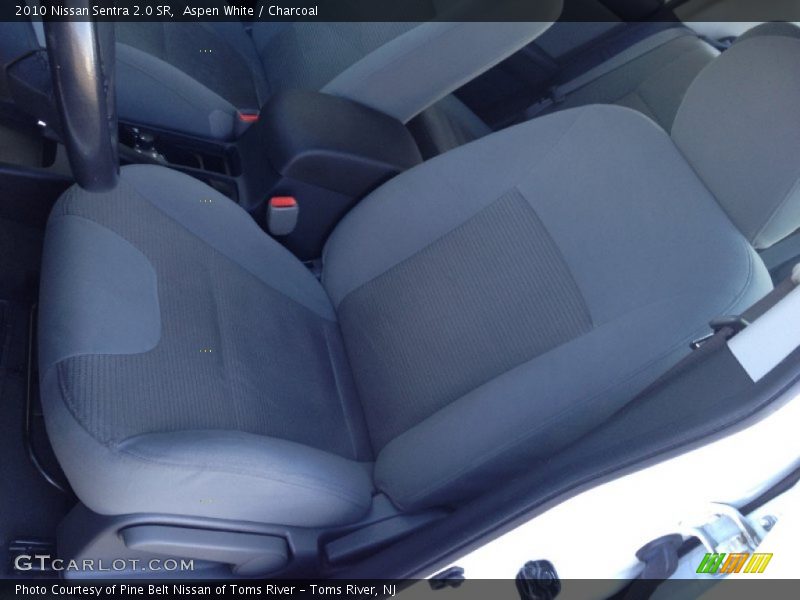 Aspen White / Charcoal 2010 Nissan Sentra 2.0 SR