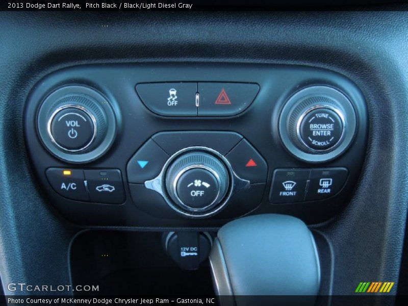 Pitch Black / Black/Light Diesel Gray 2013 Dodge Dart Rallye