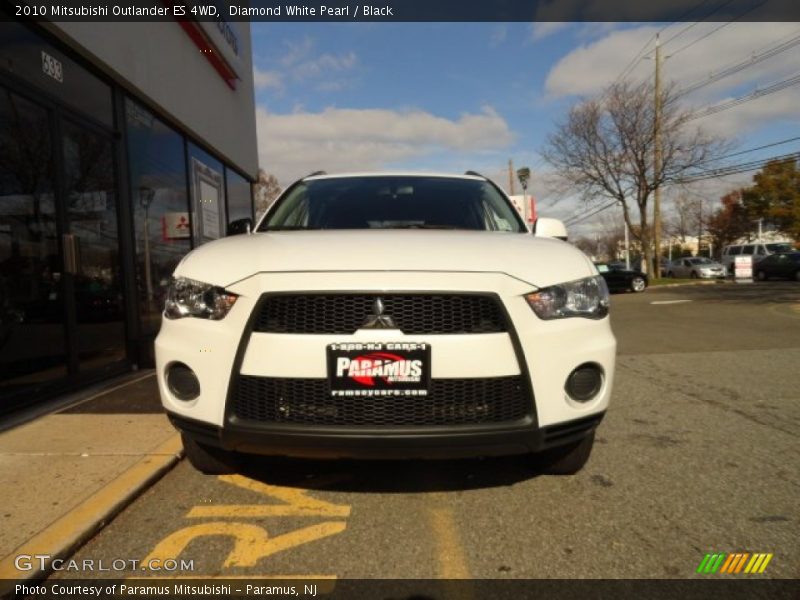 Diamond White Pearl / Black 2010 Mitsubishi Outlander ES 4WD
