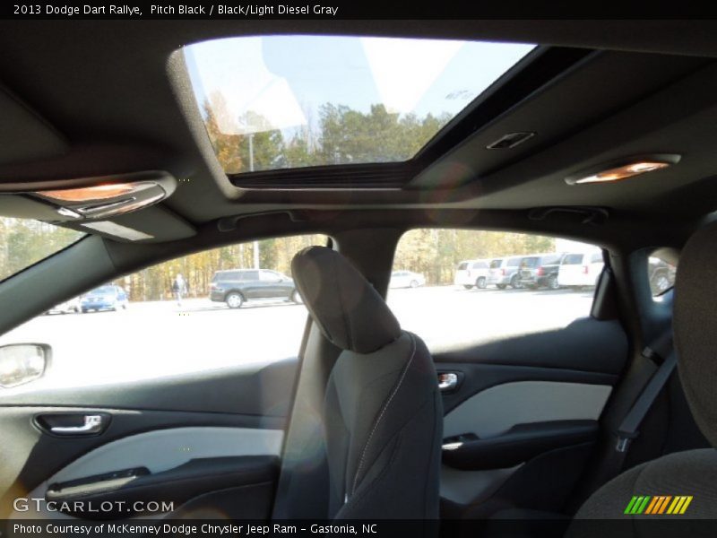 Pitch Black / Black/Light Diesel Gray 2013 Dodge Dart Rallye