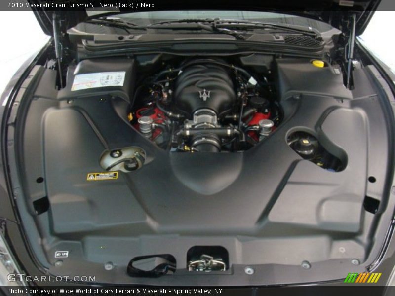 Nero (Black) / Nero 2010 Maserati GranTurismo S