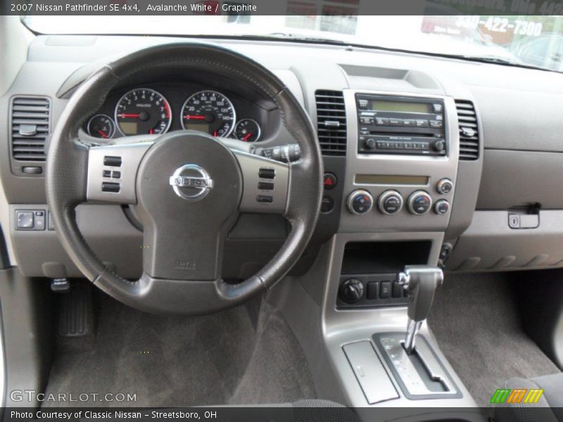 Avalanche White / Graphite 2007 Nissan Pathfinder SE 4x4