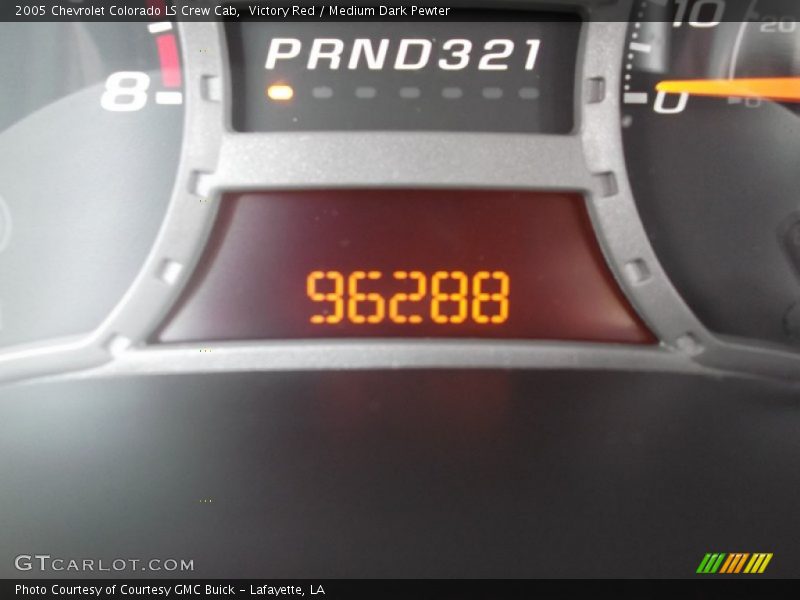 Victory Red / Medium Dark Pewter 2005 Chevrolet Colorado LS Crew Cab