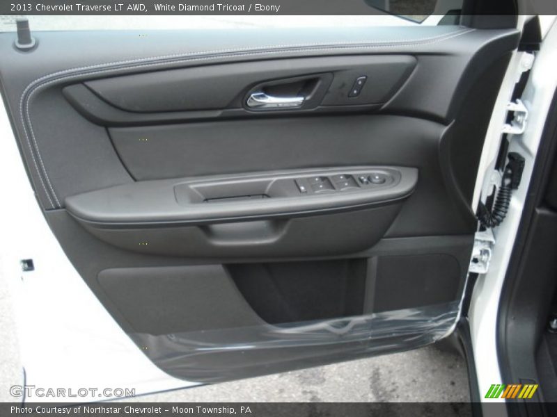 White Diamond Tricoat / Ebony 2013 Chevrolet Traverse LT AWD