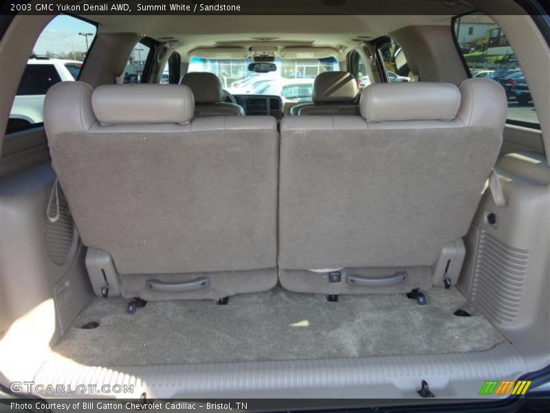 Summit White / Sandstone 2003 GMC Yukon Denali AWD
