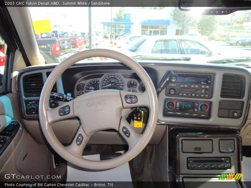 Summit White / Sandstone 2003 GMC Yukon Denali AWD