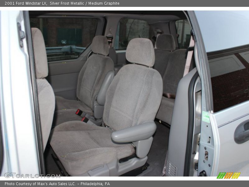 Silver Frost Metallic / Medium Graphite 2001 Ford Windstar LX