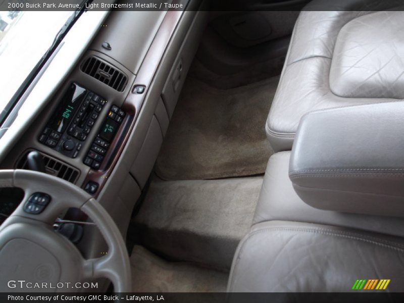 Light Bronzemist Metallic / Taupe 2000 Buick Park Avenue