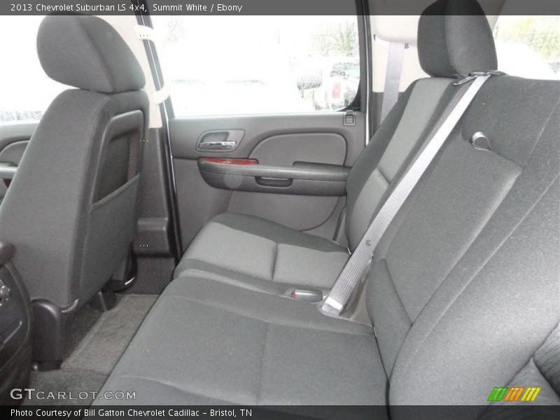 Summit White / Ebony 2013 Chevrolet Suburban LS 4x4