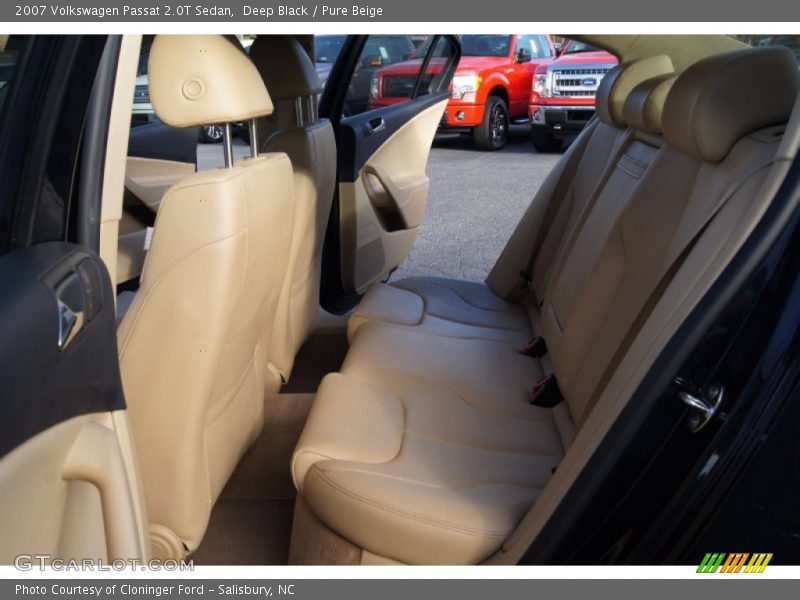 Deep Black / Pure Beige 2007 Volkswagen Passat 2.0T Sedan