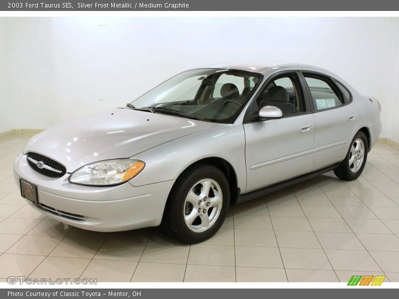 Silver Frost Metallic / Medium Graphite 2003 Ford Taurus SES