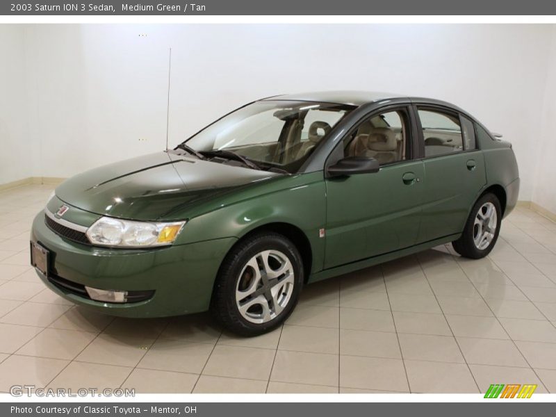 Front 3/4 View of 2003 ION 3 Sedan