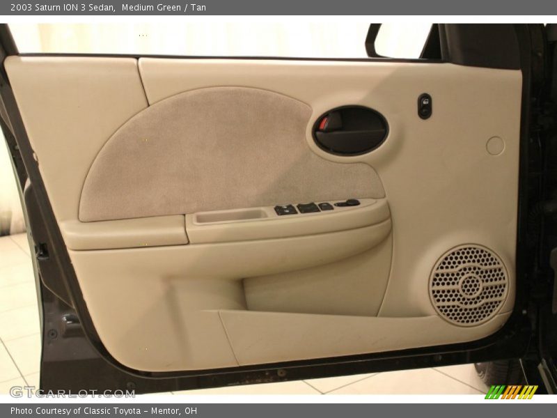 Door Panel of 2003 ION 3 Sedan