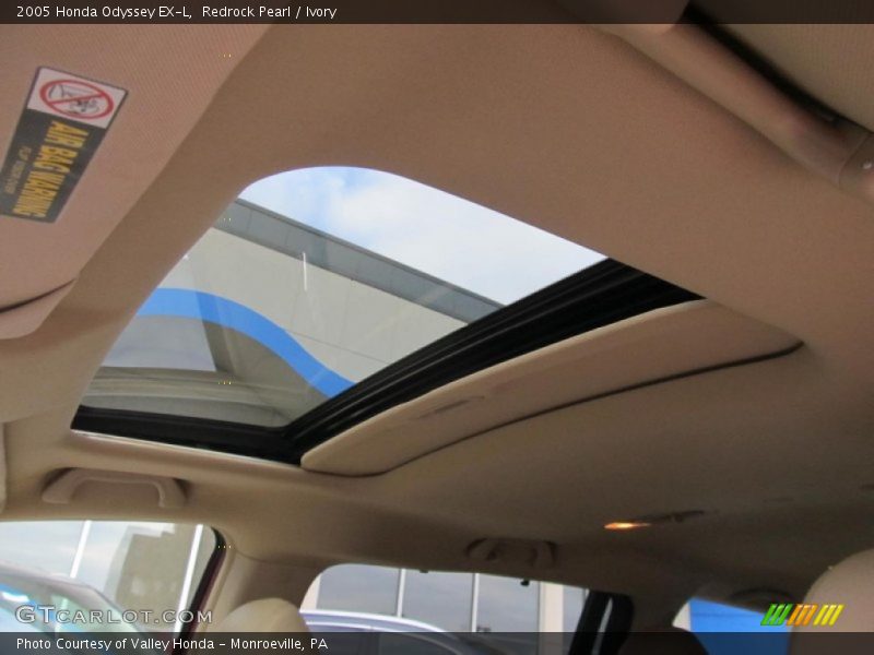 Redrock Pearl / Ivory 2005 Honda Odyssey EX-L