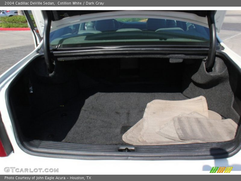 Cotillion White / Dark Gray 2004 Cadillac DeVille Sedan