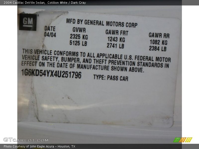 Cotillion White / Dark Gray 2004 Cadillac DeVille Sedan