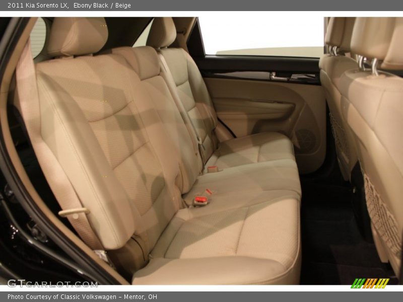 Ebony Black / Beige 2011 Kia Sorento LX