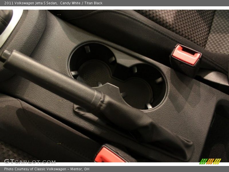 Candy White / Titan Black 2011 Volkswagen Jetta S Sedan